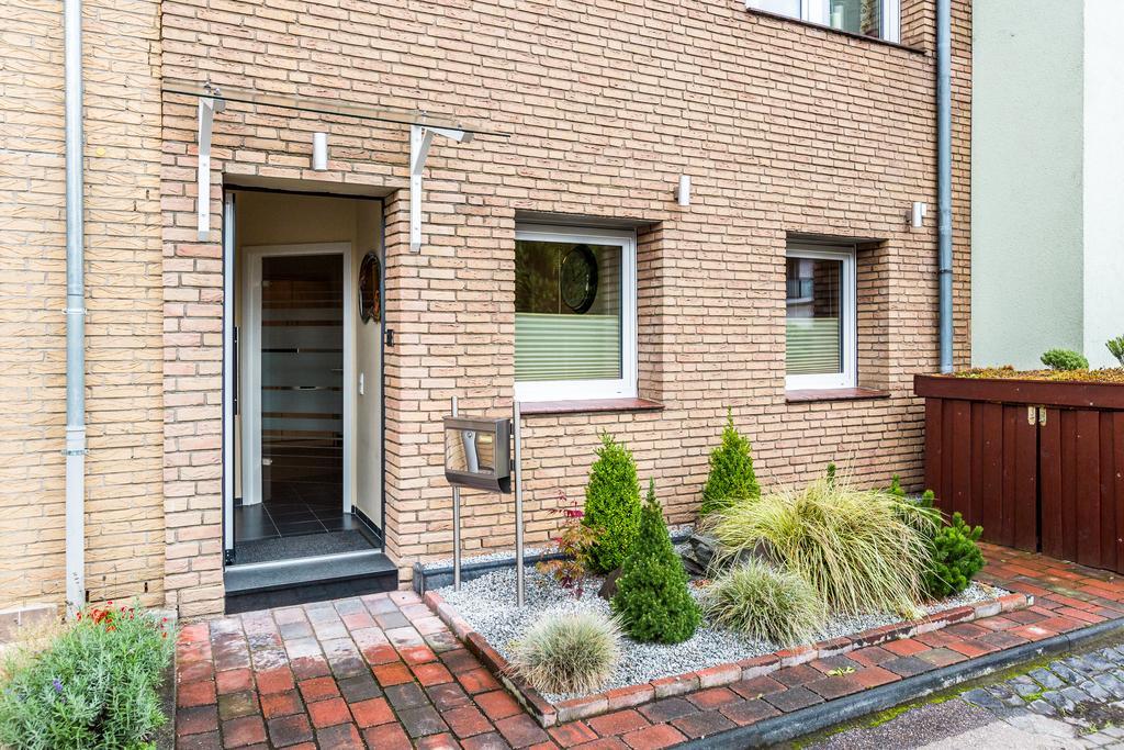 Design Apartment In Koeln Mit Terrasse Rum bild
