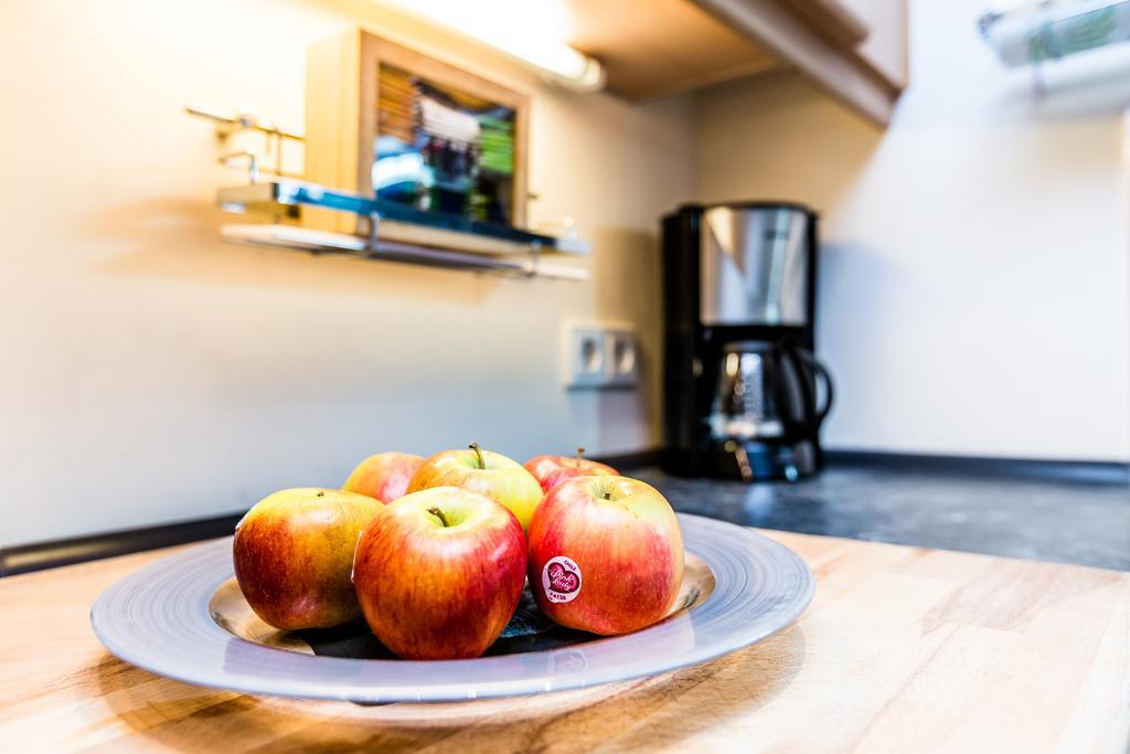 Design Apartment In Koeln Mit Terrasse Rum bild